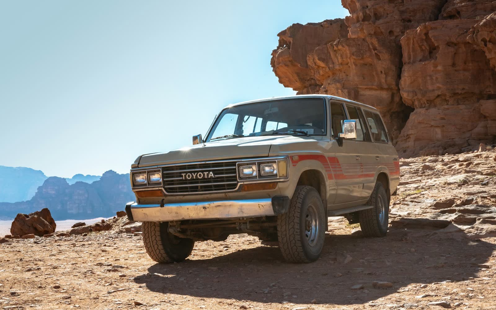 Land Cruiser dans le désert