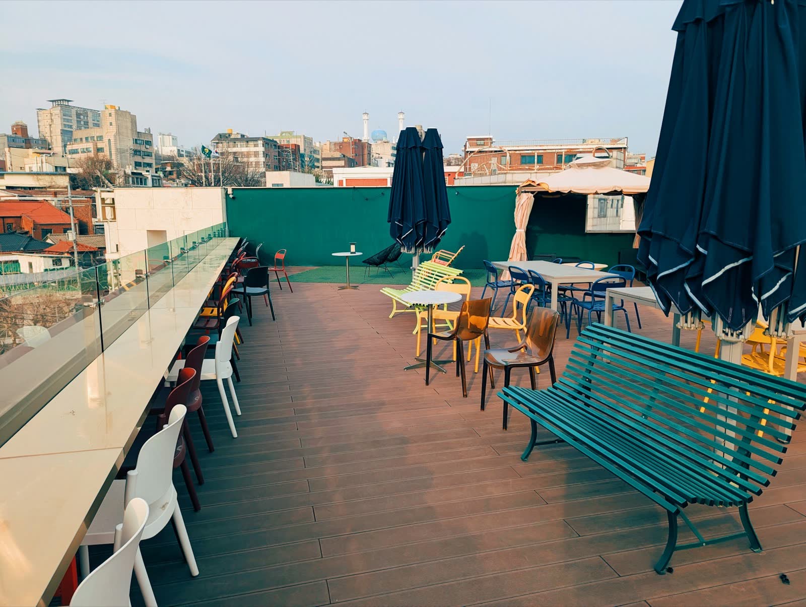 Terrasse sur le toit pour une soirée
